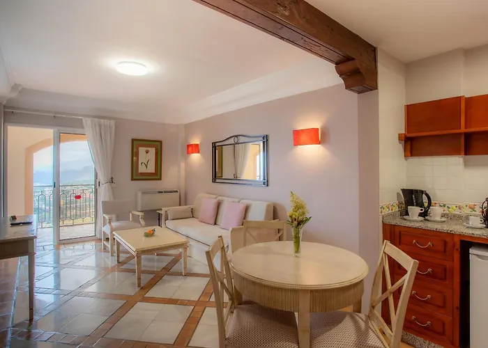 Aguilas Tenerife, Affiliated By Melia